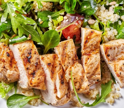 Goldene_Loewe_Salat Putenbrust.jpg